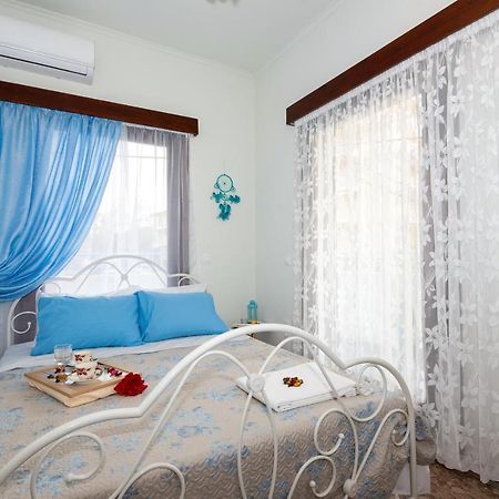 Stratos Seaside Corner Apartment Rethymno  Ngoại thất bức ảnh