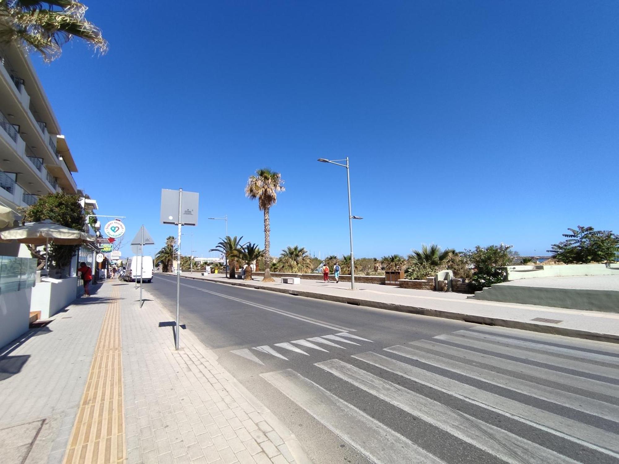 Stratos Seaside Corner Apartment Rethymno  Ngoại thất bức ảnh